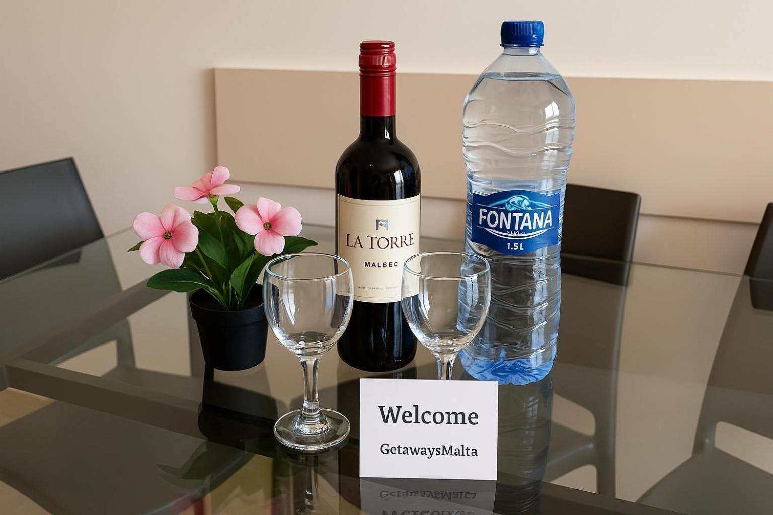 Blue Harbour 2 Bedroom Seafront Apartments With Stunning Seaviews - By Getawaysmalta San Pawl il-Baħar Eksteriør bilde