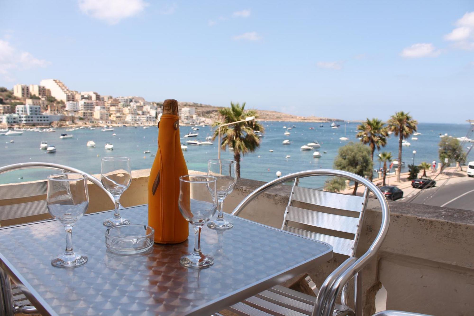 Blue Harbour 2 Bedroom Seafront Apartments With Stunning Seaviews - By Getawaysmalta San Pawl il-Baħar Eksteriør bilde