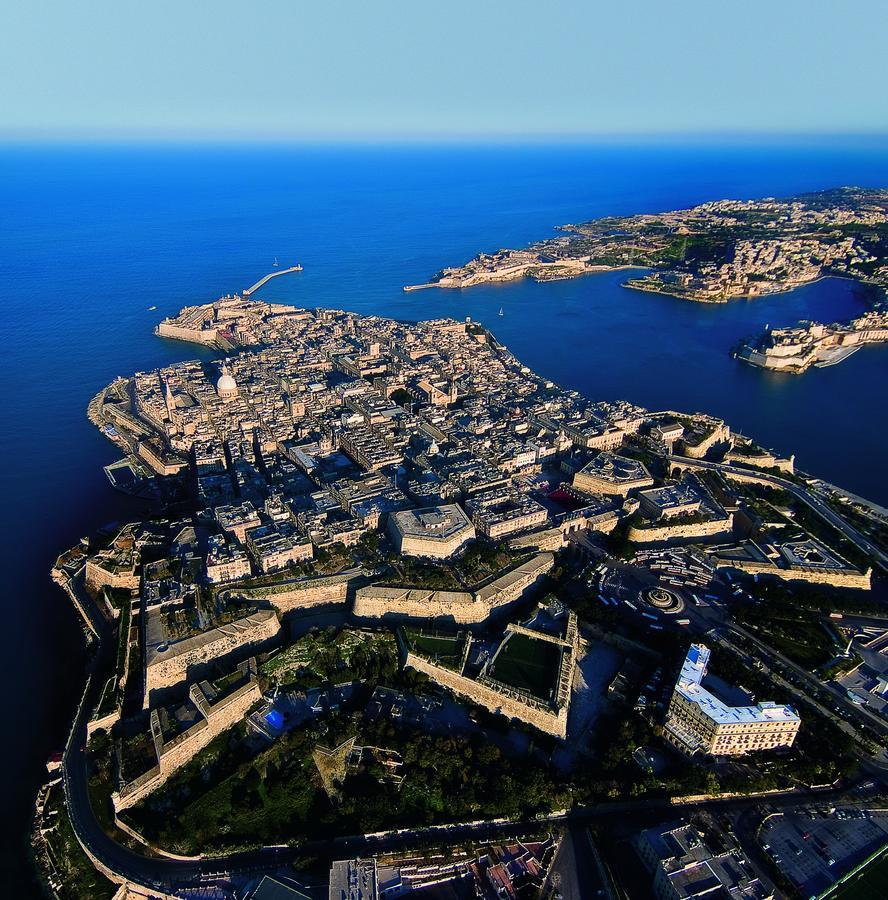 Blue Harbour 2 Bedroom Seafront Apartments With Stunning Seaviews - By Getawaysmalta San Pawl il-Baħar Eksteriør bilde