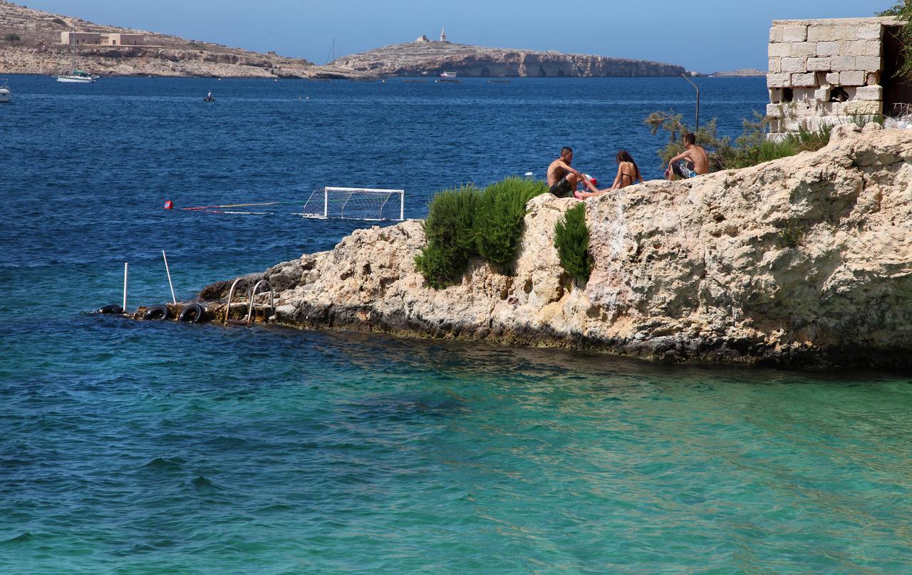 Blue Harbour 2 Bedroom Seafront Apartments With Stunning Seaviews - By Getawaysmalta San Pawl il-Baħar Eksteriør bilde