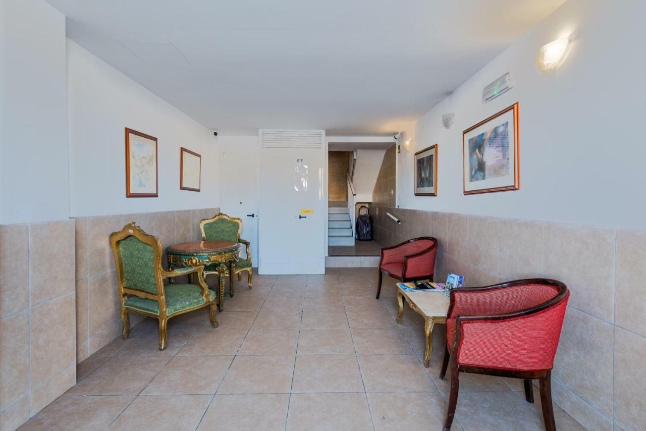 Blue Harbour 2 Bedroom Seafront Apartments With Stunning Seaviews - By Getawaysmalta San Pawl il-Baħar Eksteriør bilde
